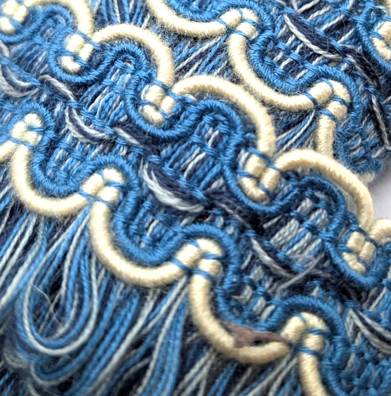 パリのアンティークトリム４　L7210