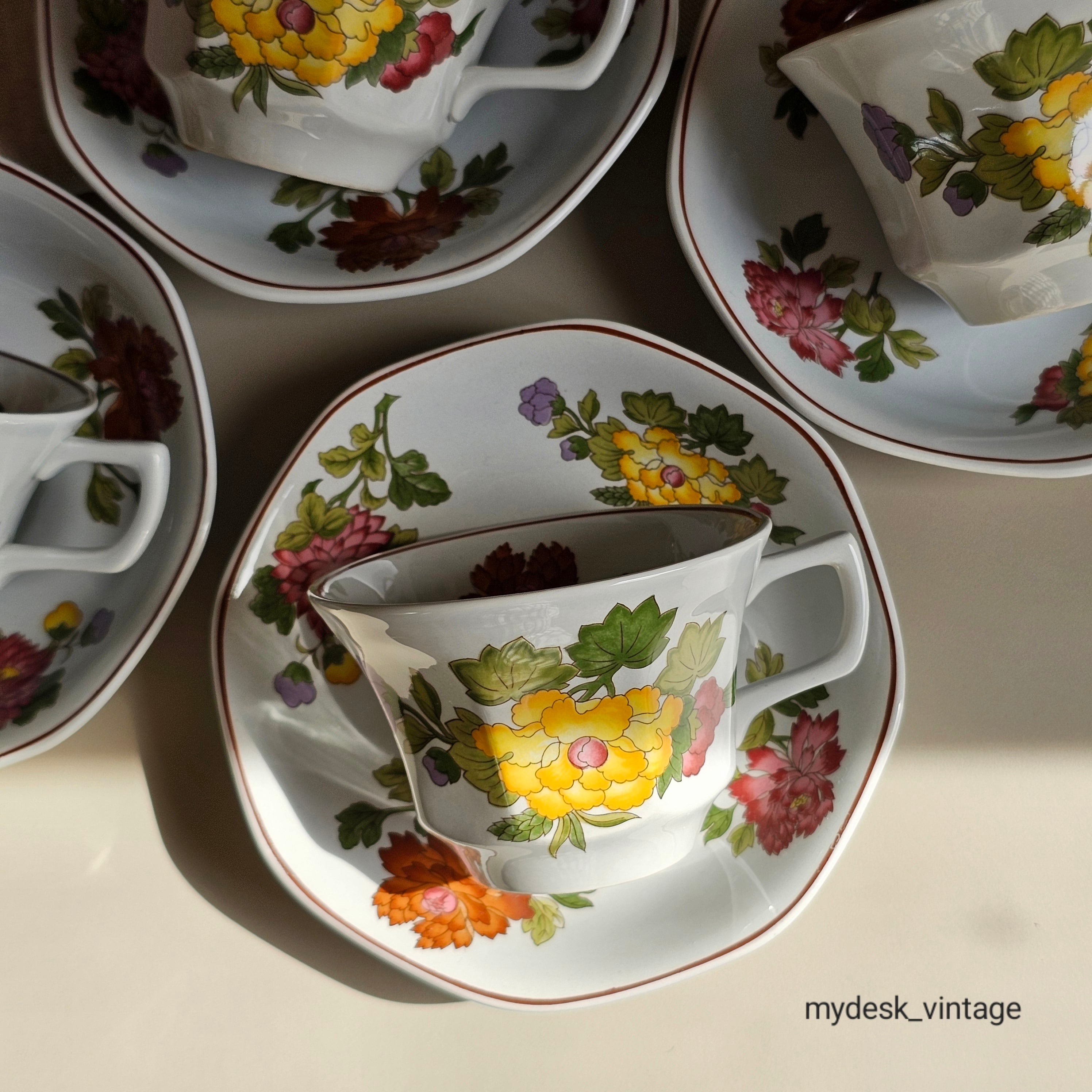 Vintage Wedgwood Kimono | my desk.vintage Vintage Wedgwood Kimono | my desk.vintage