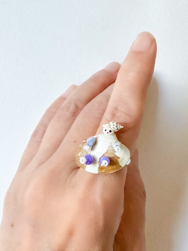 パープルの手足のある指輪