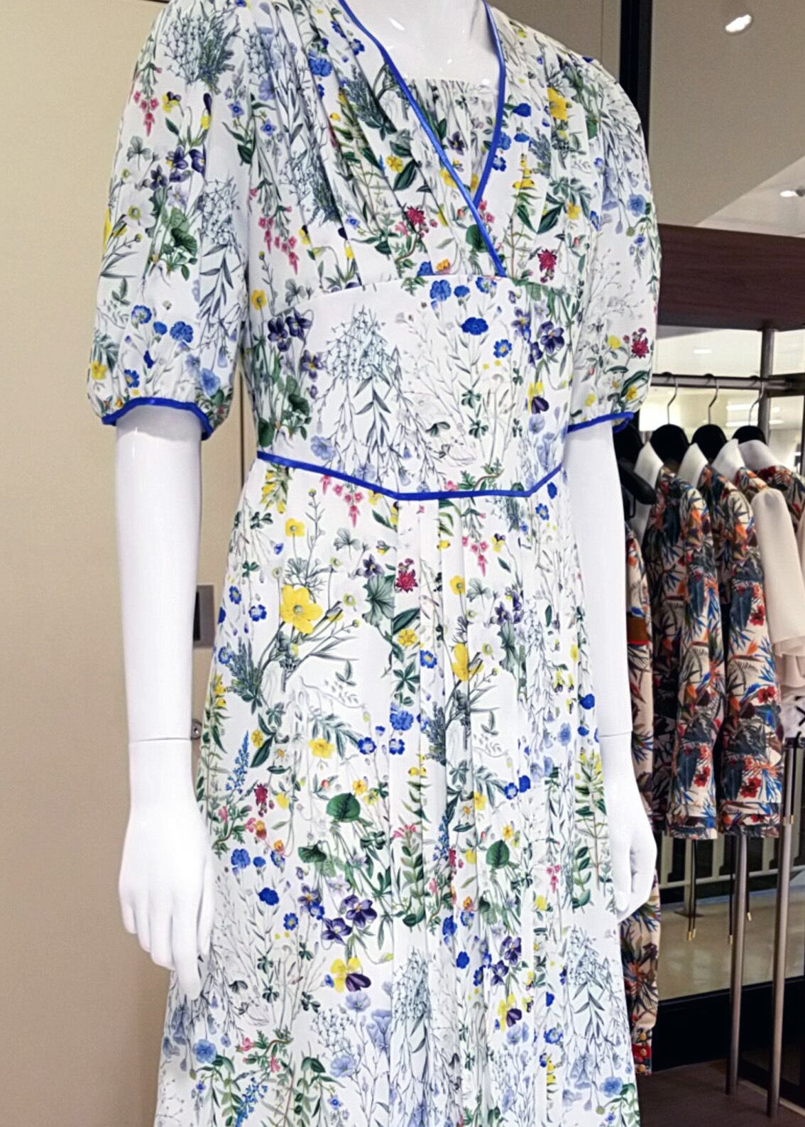 ワンピース Karin セール】v-neck maxi onepiece（ワンピース