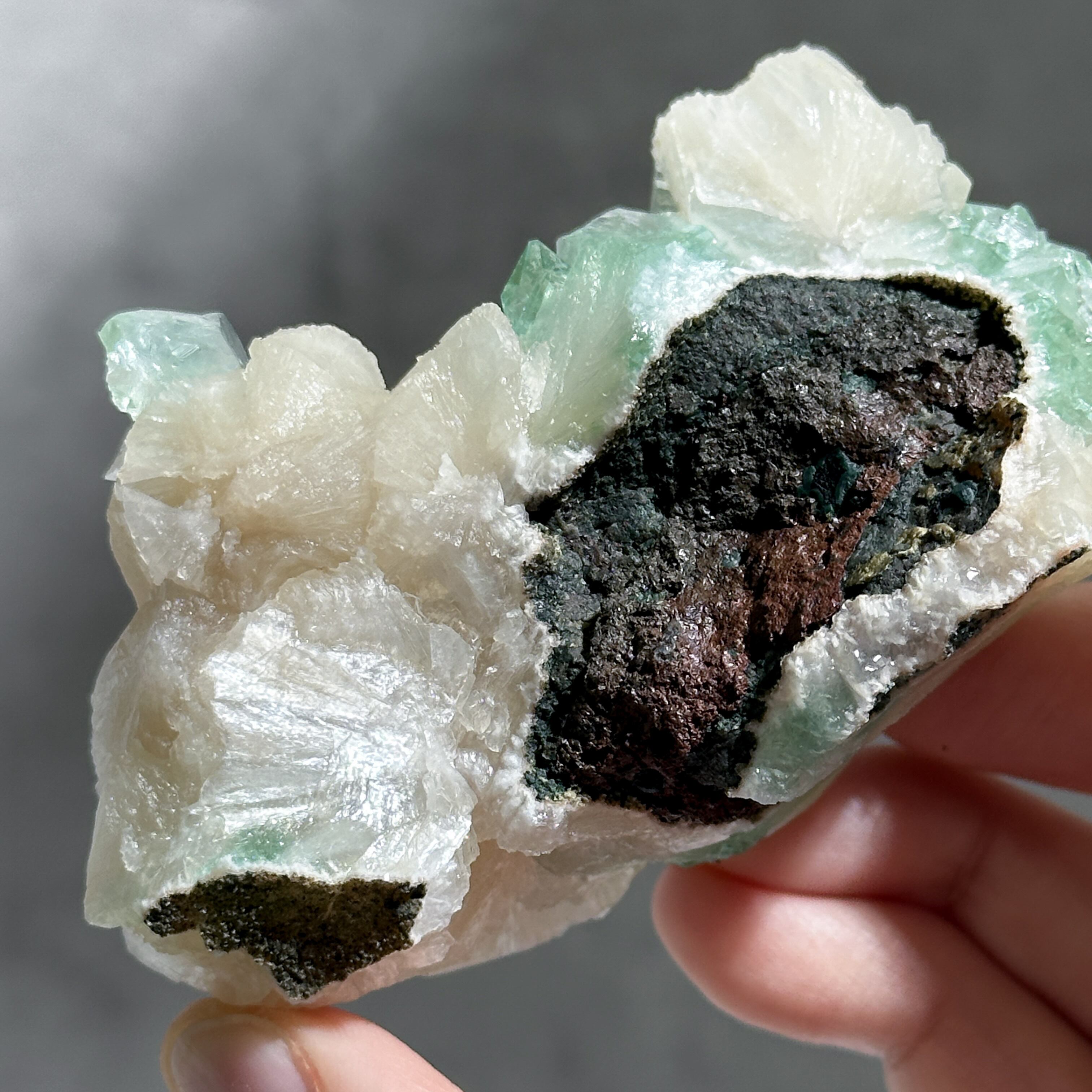 グリーンアポフィライト＆スティルバイト 78◇ Green Apophyllite