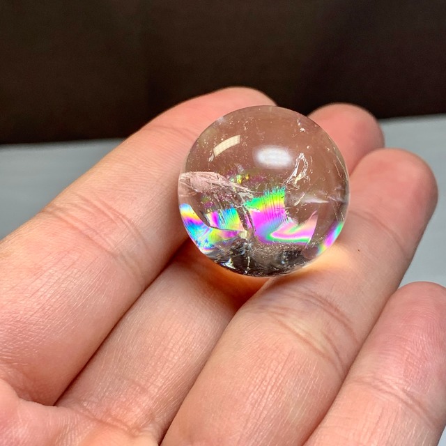 4.レインボー☆アイリスクォーツ スフィア