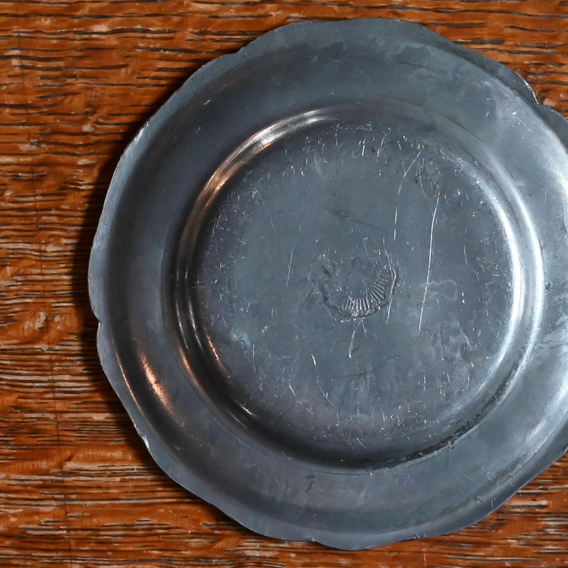 新品 ウエストエルム チャージャー プレート ４枚 シルバー ピューター Pewter Plate / ピューター プレート【E】〈 お皿・エタン・収納・店舗