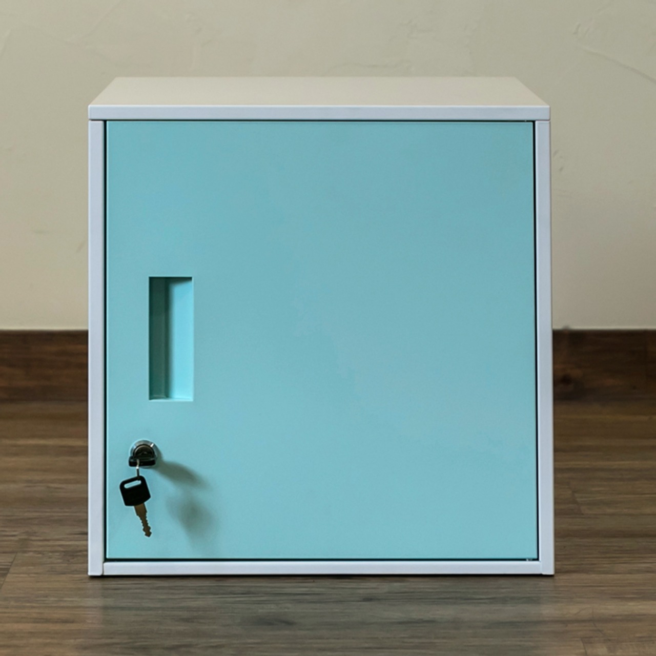 キューブBOX　鍵付きロッカー　BK/BL/RD/WH/YE