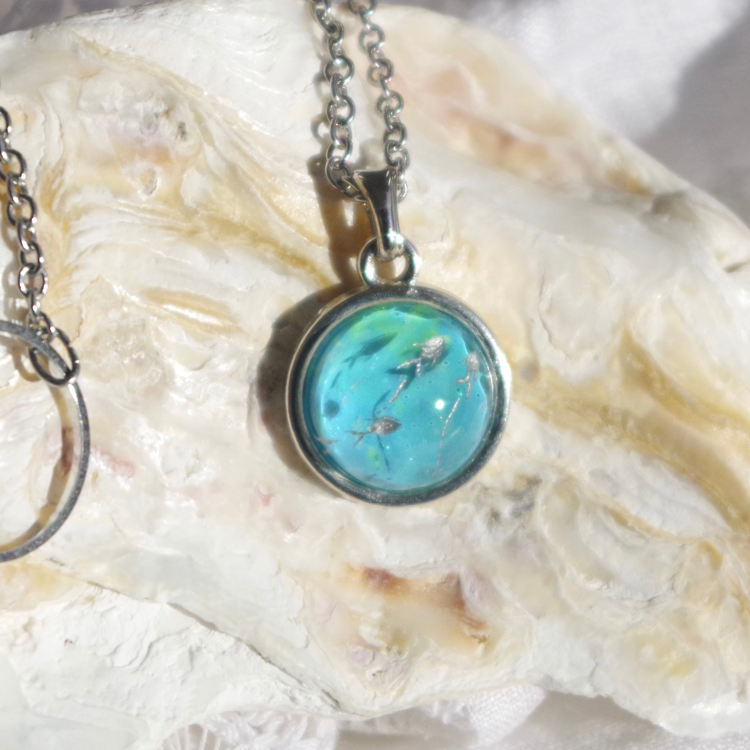 魚影インタリオ〈スズメダイ/Tropical Beach〉ペンダント