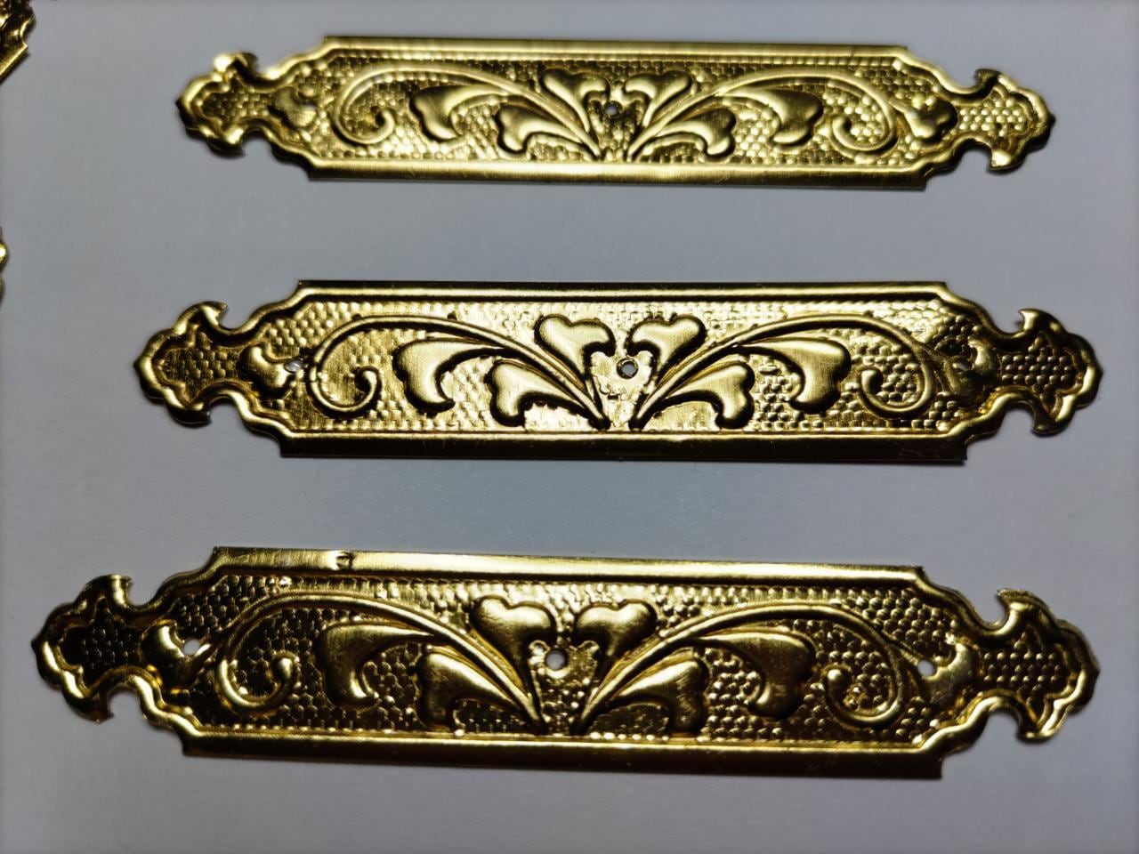 72mmx 10枚【神殿金具】 仏具、唐草、神輿、山車、神棚真鍮金具