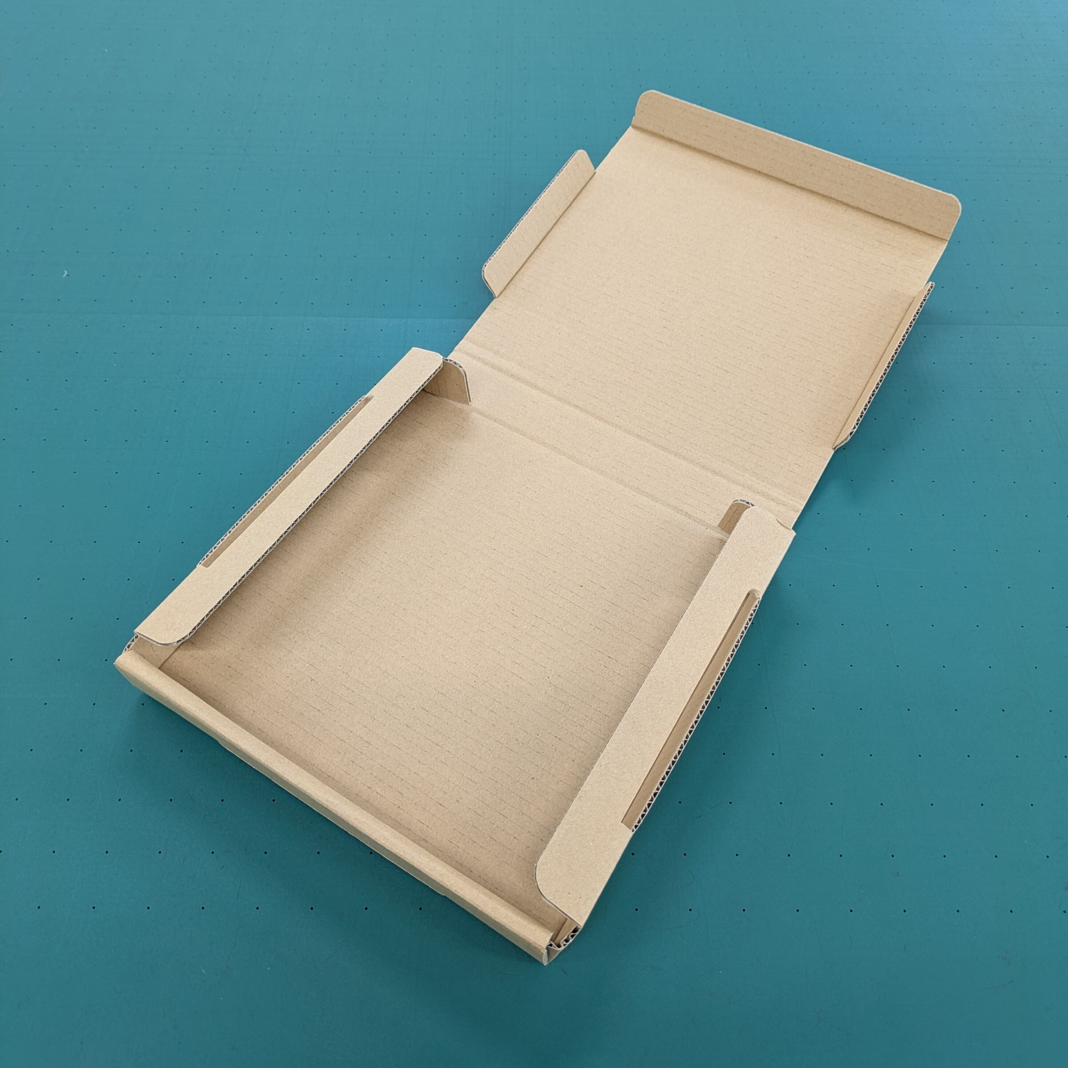 「キャンバスプリント　ましかくS（150×150mm） 10枚おまとめセット」用箱