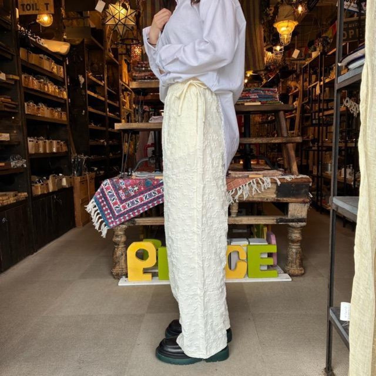 TOPANGA Lady's　リップルフラワーダブルリボンイージーパンツ　アイボリー　レディース　スウェット　花柄　カジュアル　ストレートパンツ　ボトム