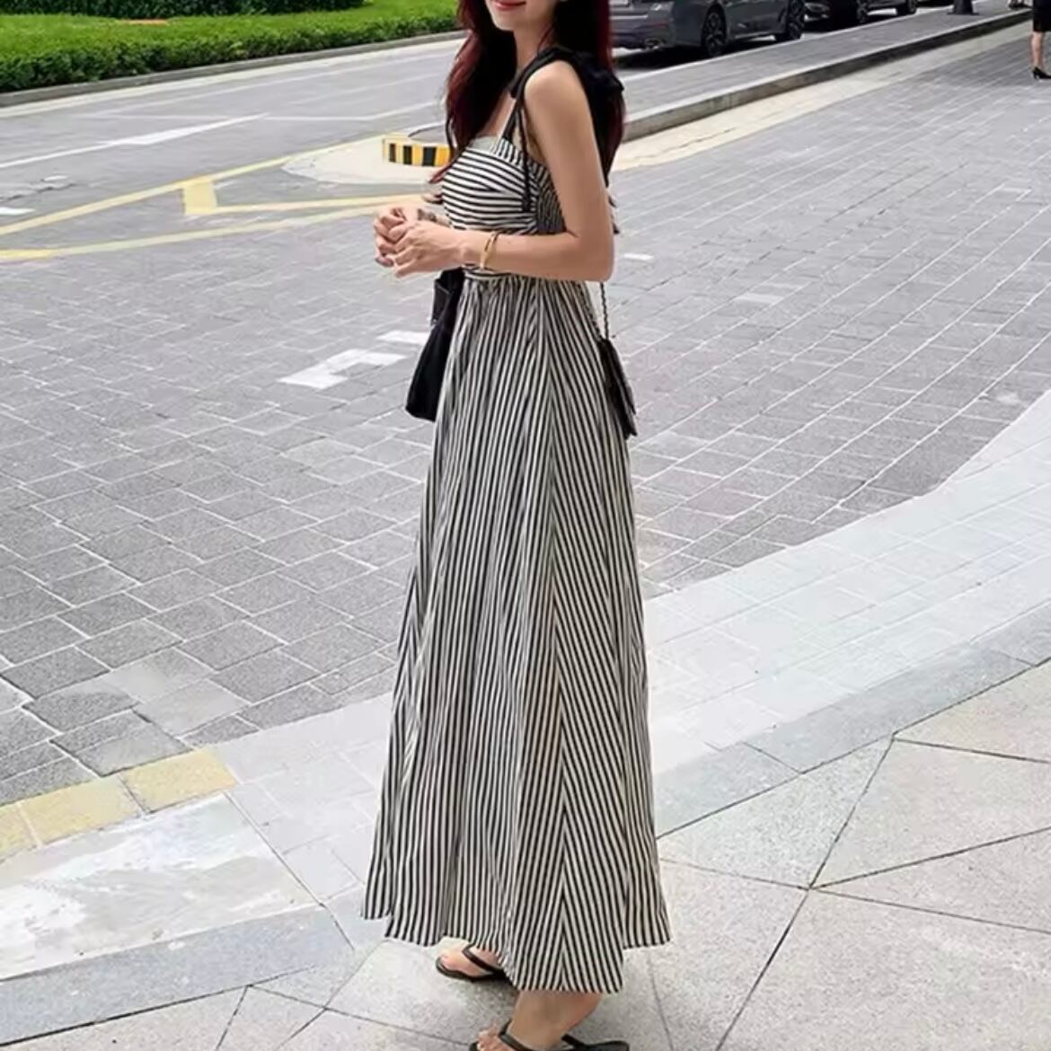 ショルダーリボンストライプワンピース