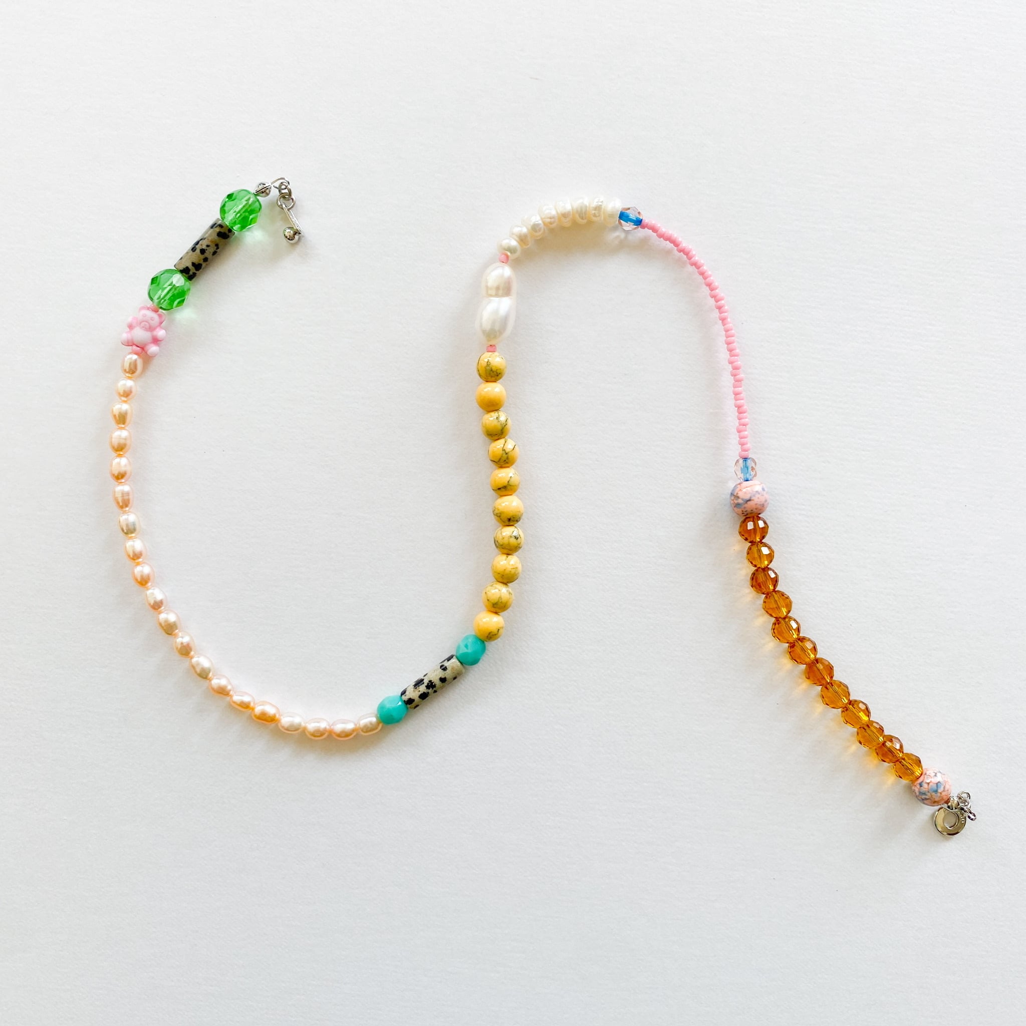 淡水パールとビーズのネックレス