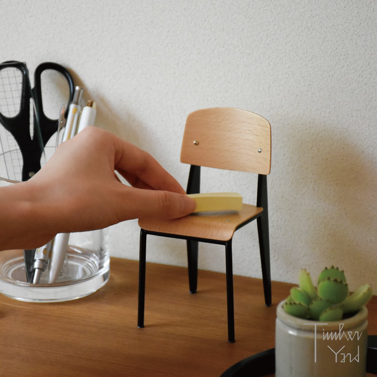 ミニチュア家具　vitra Vitra Miniatures Collection Lounge Chair & Ottoman