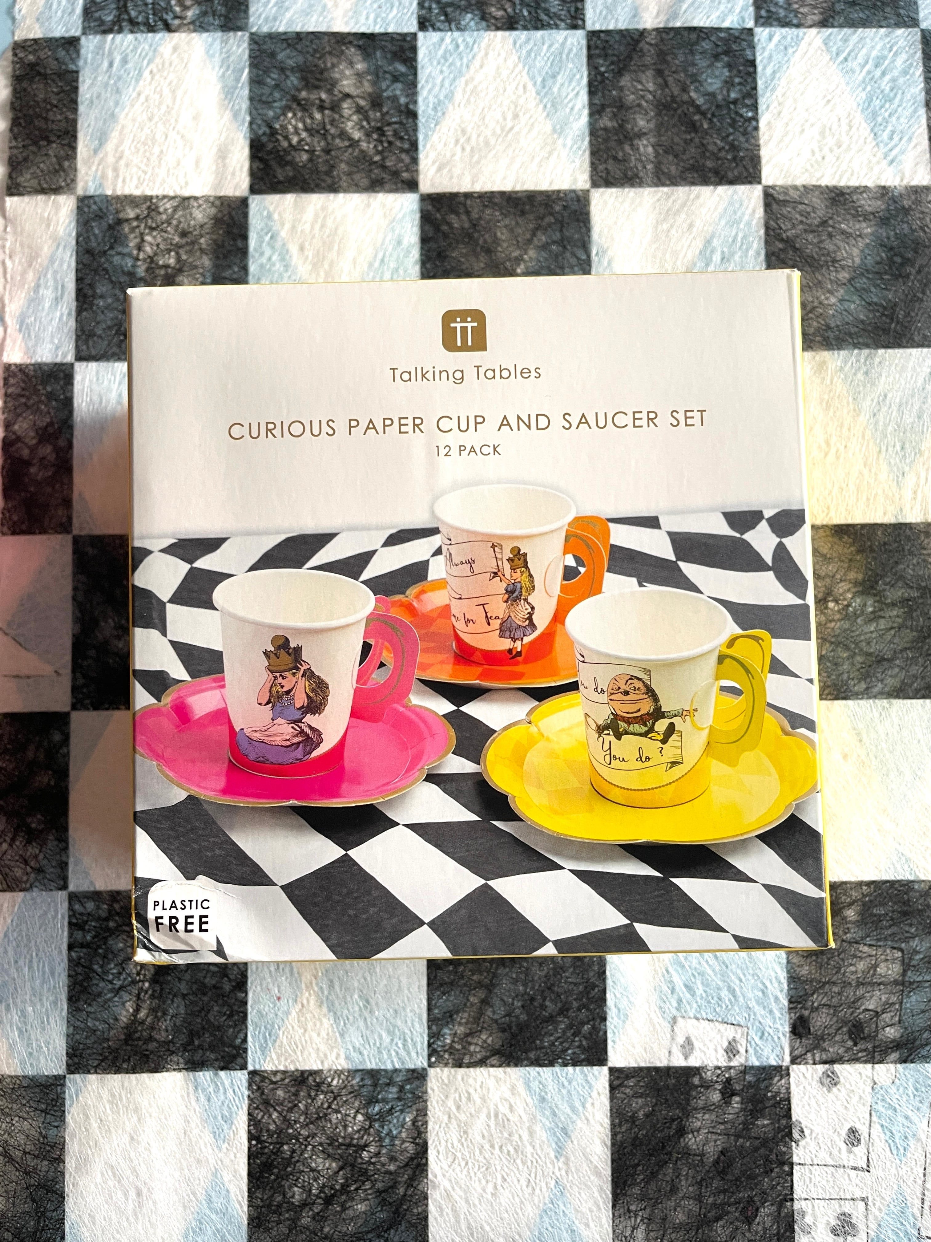 ◆3種1箱12セット◆不思議の国のアリス◆カップ&ソーサー◆ペーパー◆お茶会◆Truly Alice◆◆Talking Tables トーキングテーブル◆英国◆