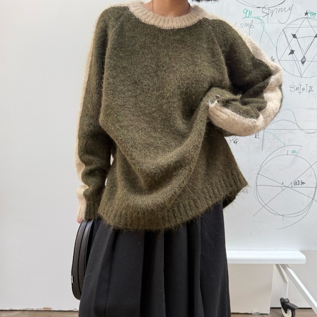 bi-color drop shoulder knit sweater J00142