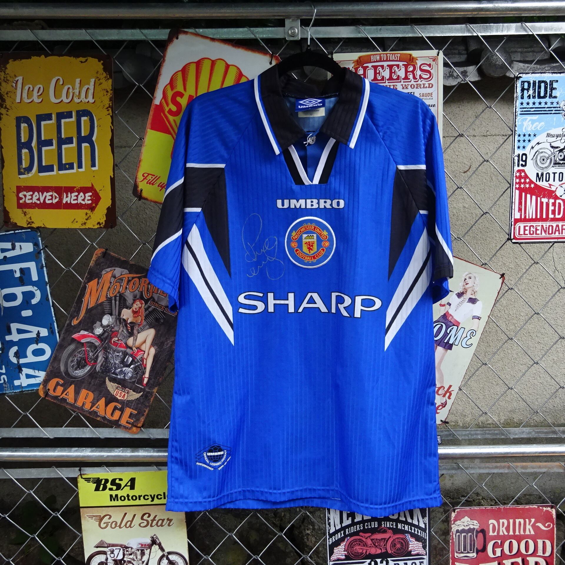 UMBRO アンブロ マンチェスター ユナイテッド ユニフォーム L UMBRO アンブロ マンチェスター ユナイテッド ユニフォーム L