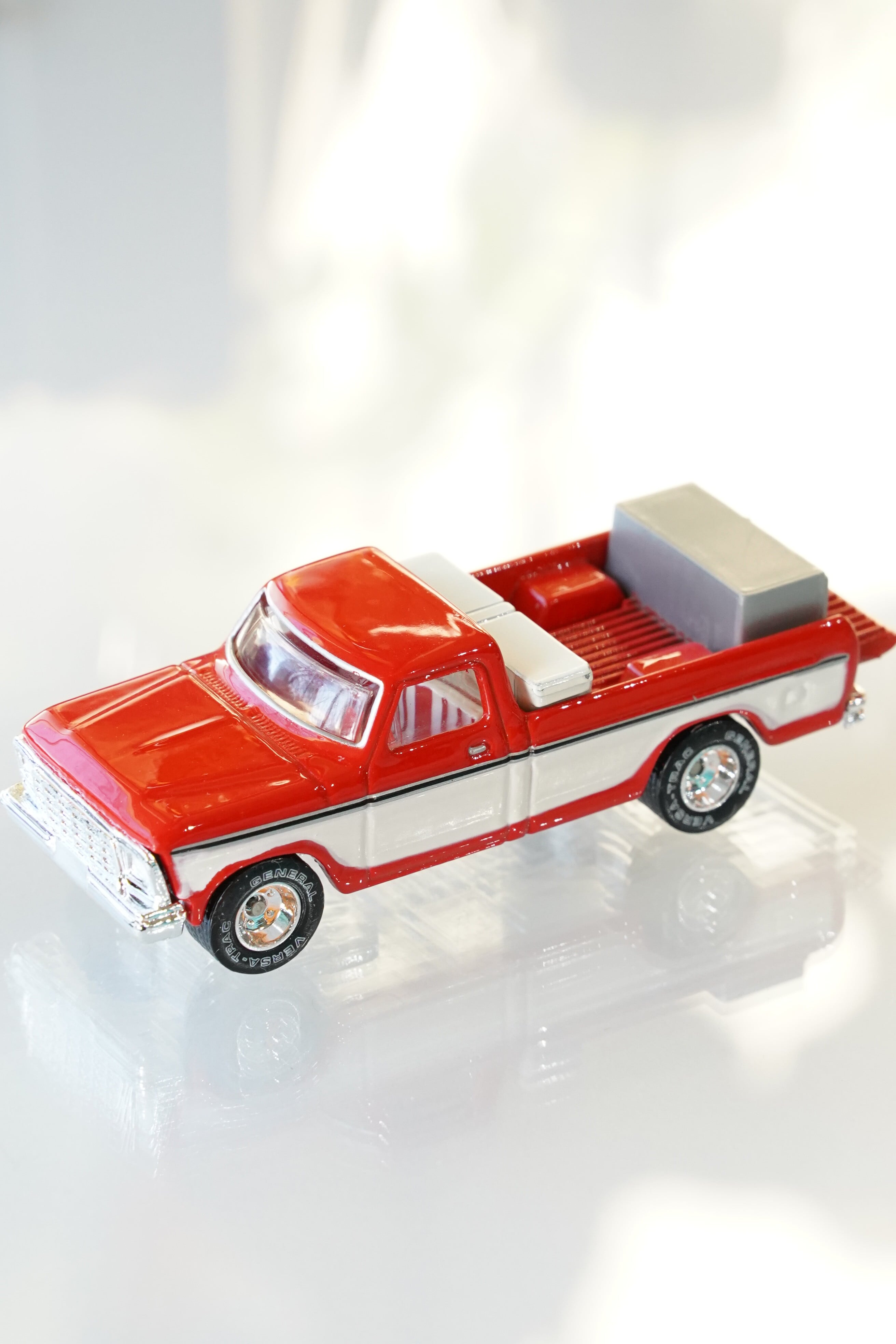 Hot Wheels 1979 FORD F-150 “Sam Walton” Walmart Commemorative Truck ホットウィール 1979 フォード F-150 サム・ウォルトン ウォルマート記念モデル