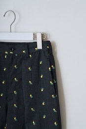 Flower embroidery slacks