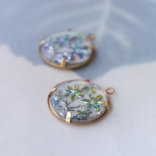 1970's  西ドイツ 花のインタリオのカボションチャーム（1コ）