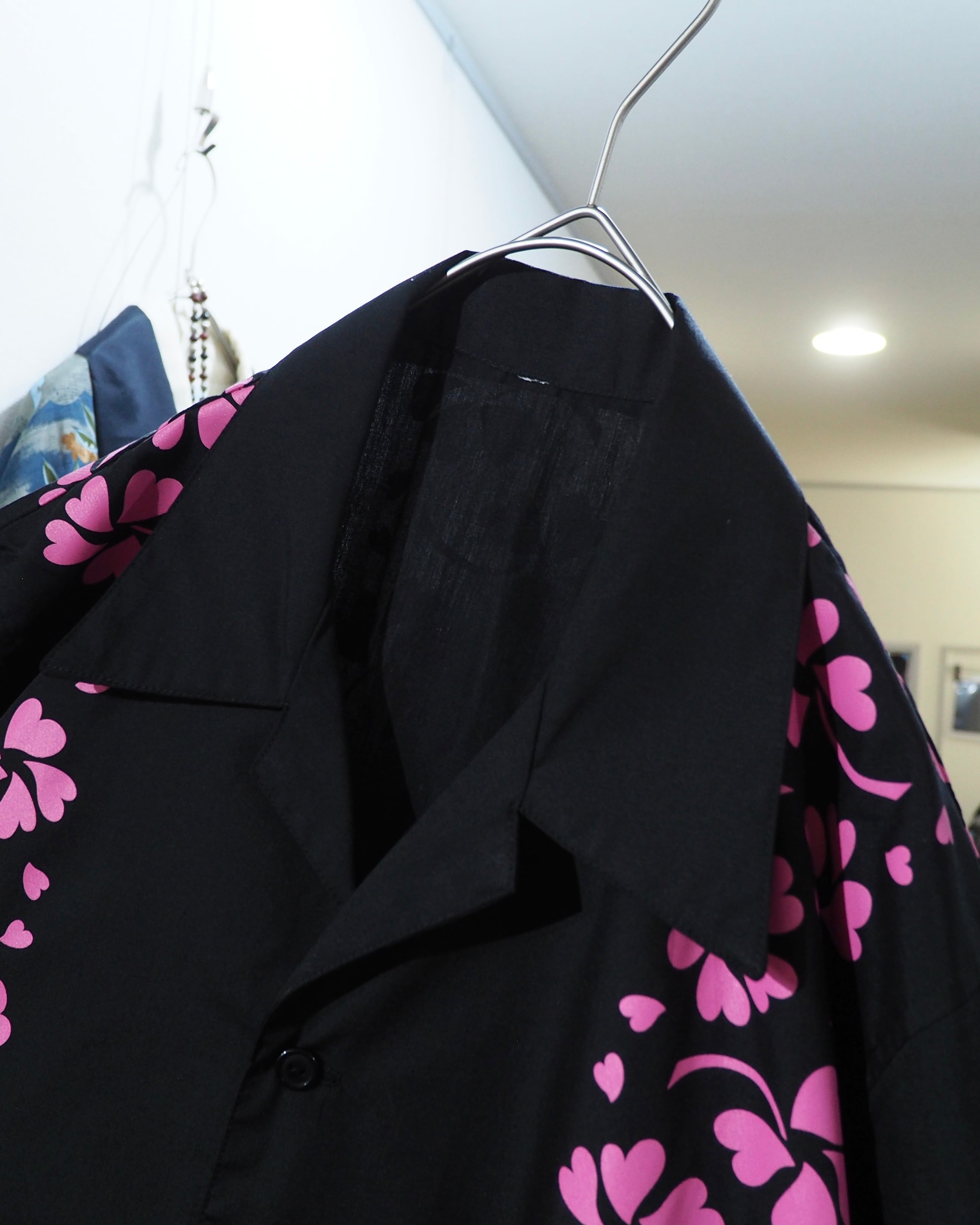 1990s ” 桃四葉 ” Beautiful Four Leaves pattern vintage Open Collar Shirt