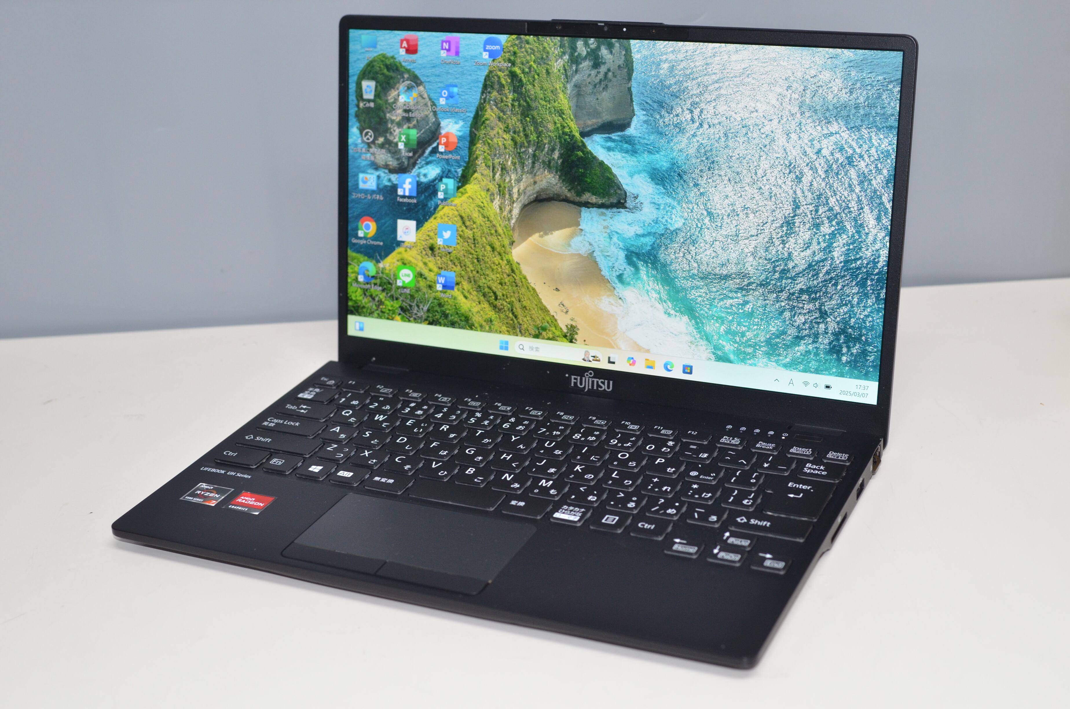 中古ノートパソコン 富士通 AH50/A3 Windows11+office 新品爆速