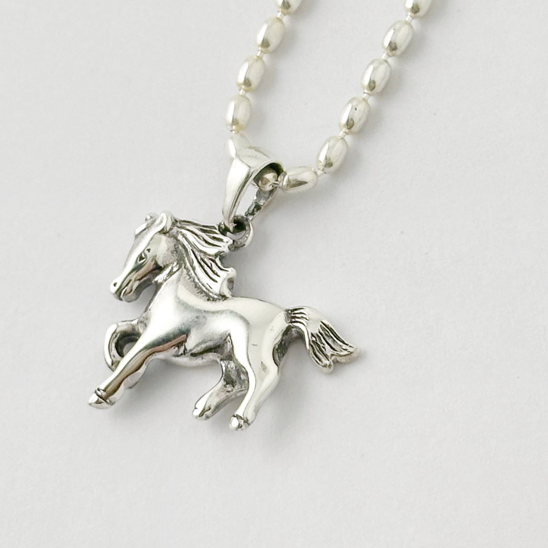 激レア　MORGAN DE TOI ホースプリント　トップス　馬柄　y2k 再入荷】きらめきホース ペンダントトップ／ネックレス ホース 馬 蹄鉄