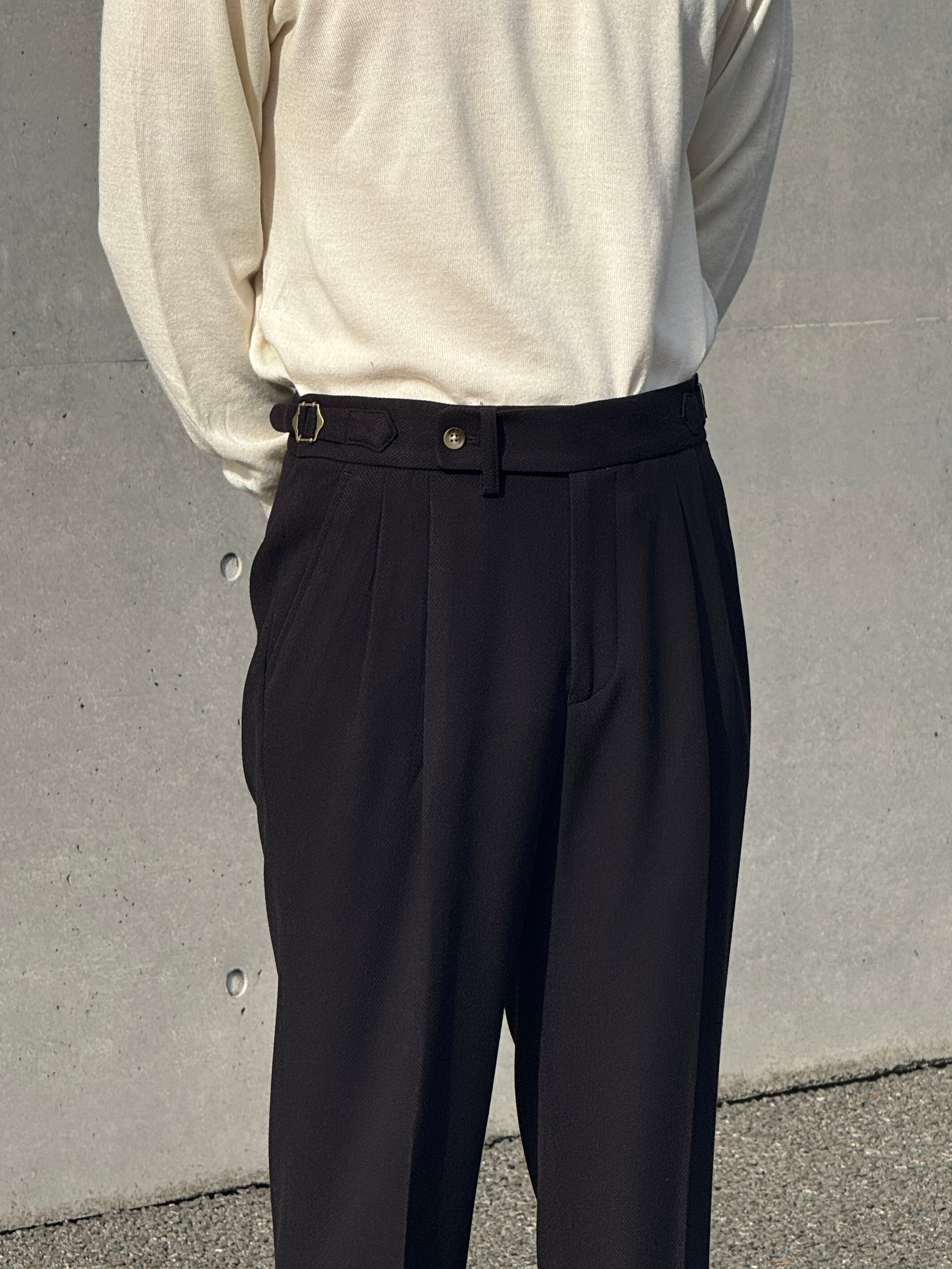 ツータックベルトレススラックス【秋冬用】 | Wide Range