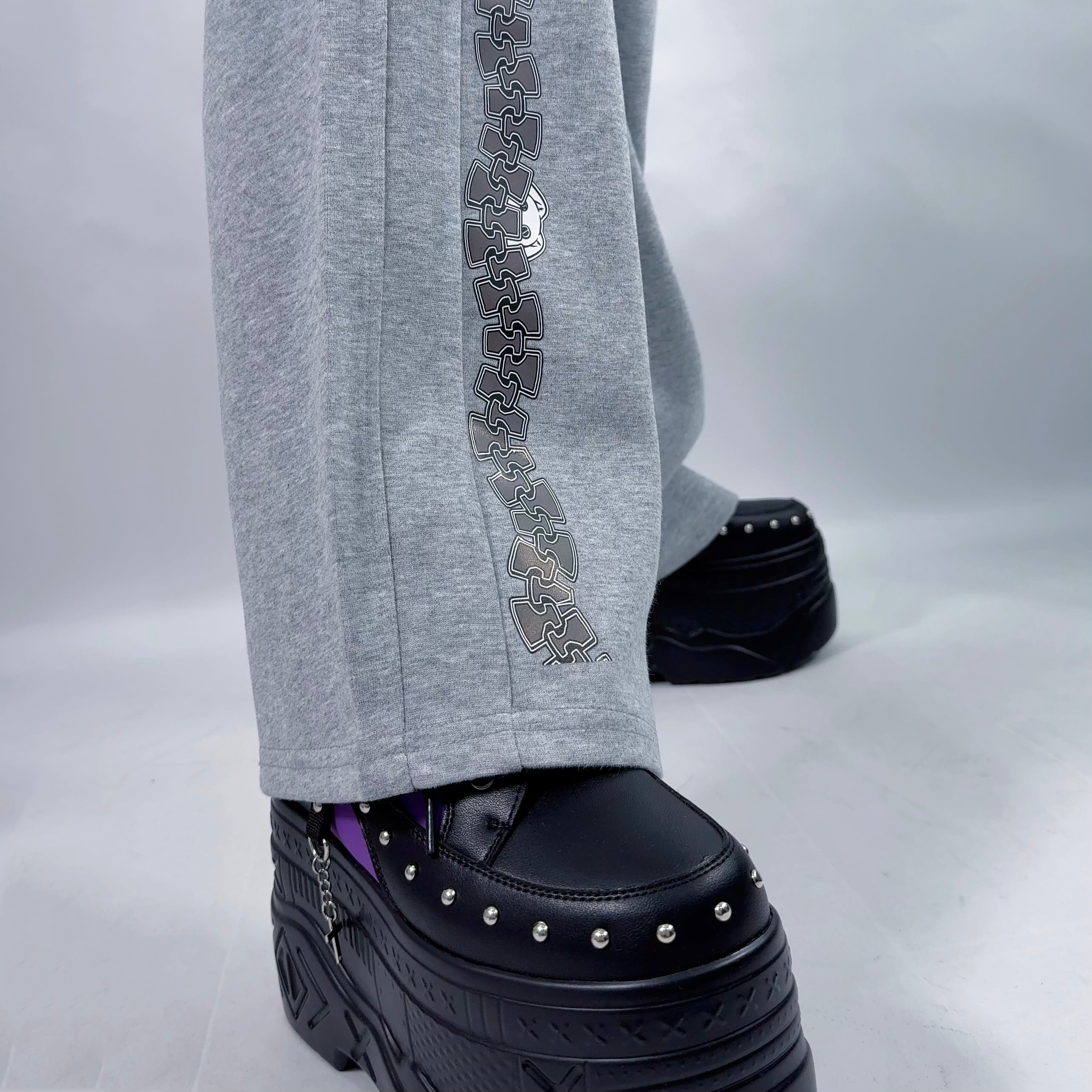 先着39点限定プレゼント大特価》ZIP LINE SWEAT PANTS【GRAY】 | NIER