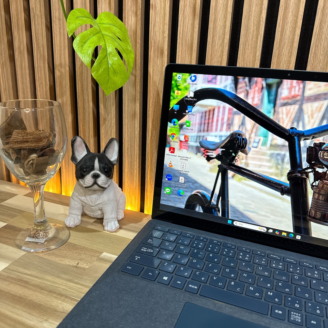 \ 公式ショップ限定価格❣️/ 最高峰《ハイスペック》Surface Laptop 3 最高峰 i7 メモリ16GB SSD256GB 第10世代 ノートパソコン 安心サポート&3ヶ月保証付き