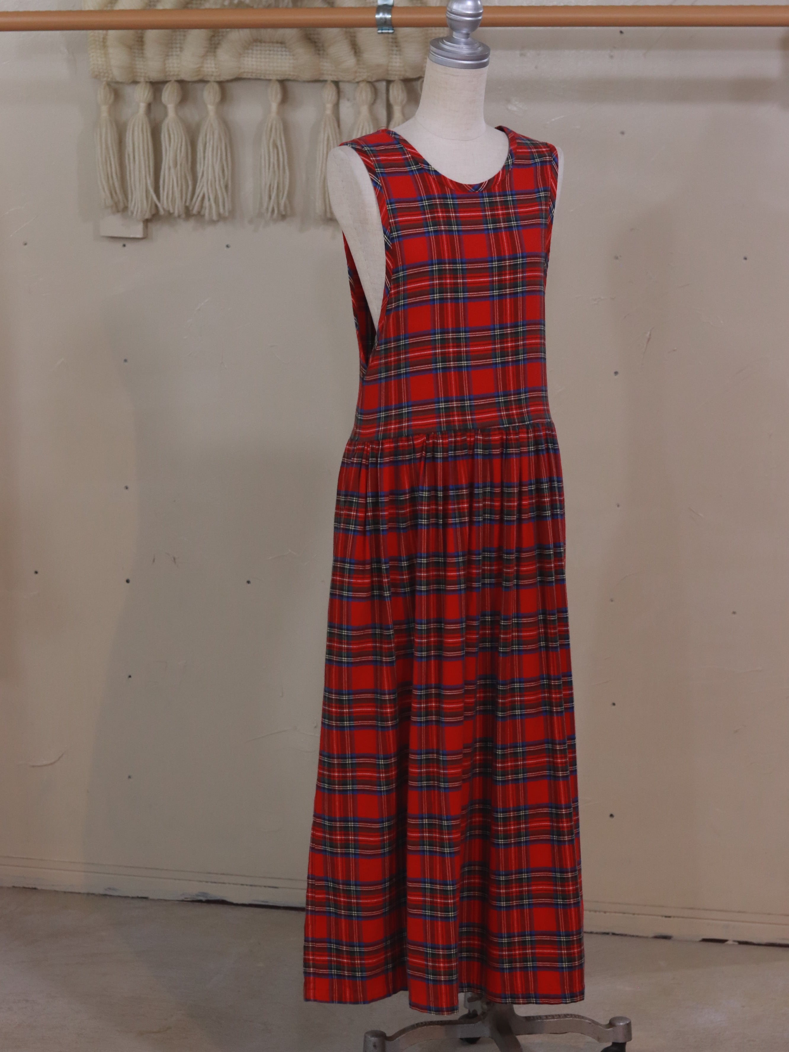TARTAN SLEEVELESS DRESS