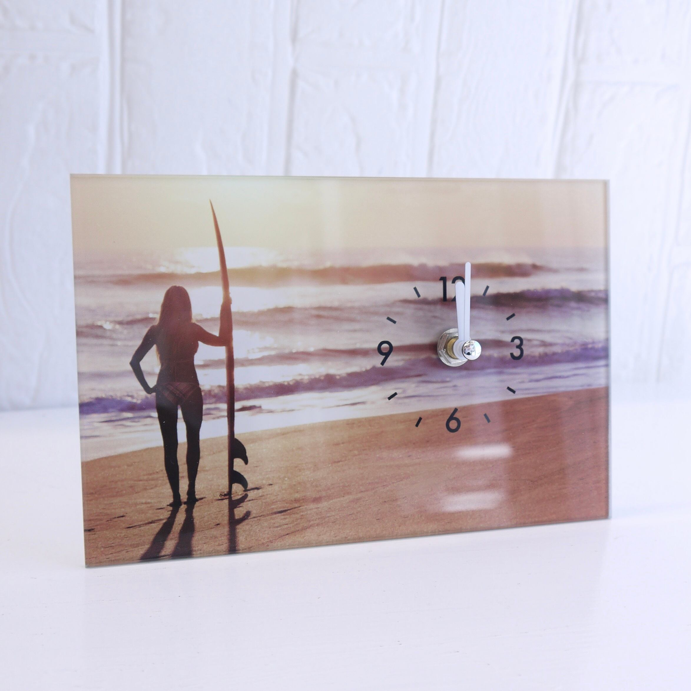 ★ハワイアン雑貨★ハワイ 時計/ガラスアートピクチャー/デスククロック/ビーチ/サーファーガール<サンセット>