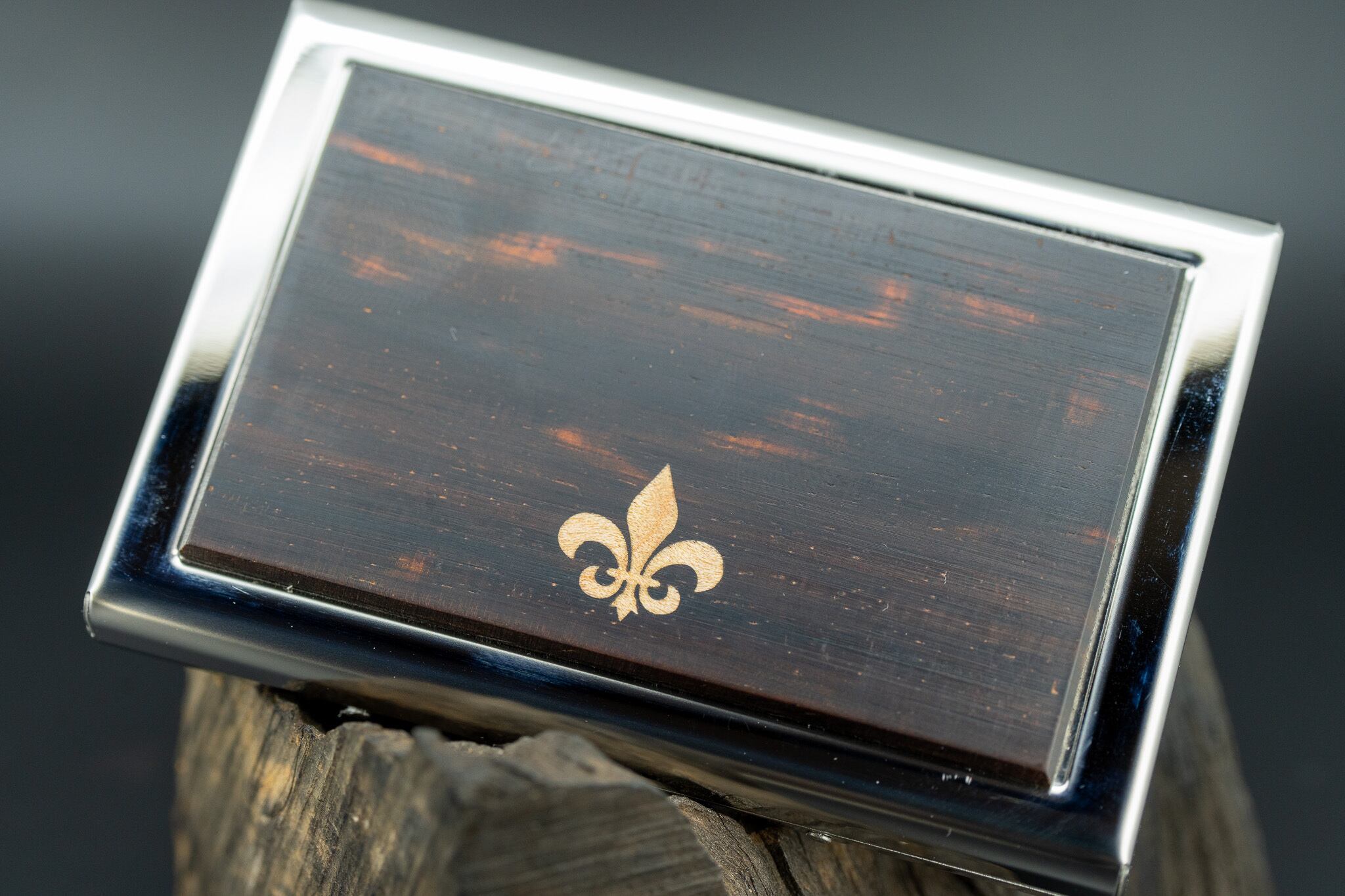 ※【 エスニックなローズウッド 】ココボロ カードケース silver フルールドリス