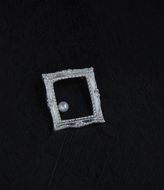 Museum / brooch - SILVER×Pearl