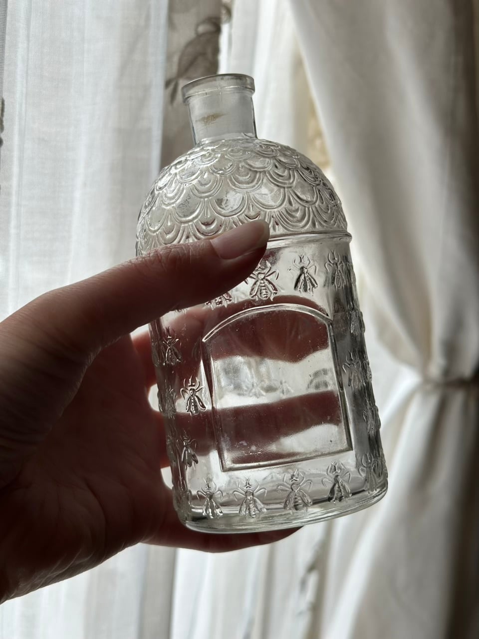 ゲランの香水瓶 パフュームボトル Guerlain ビーボトル | Brocante de