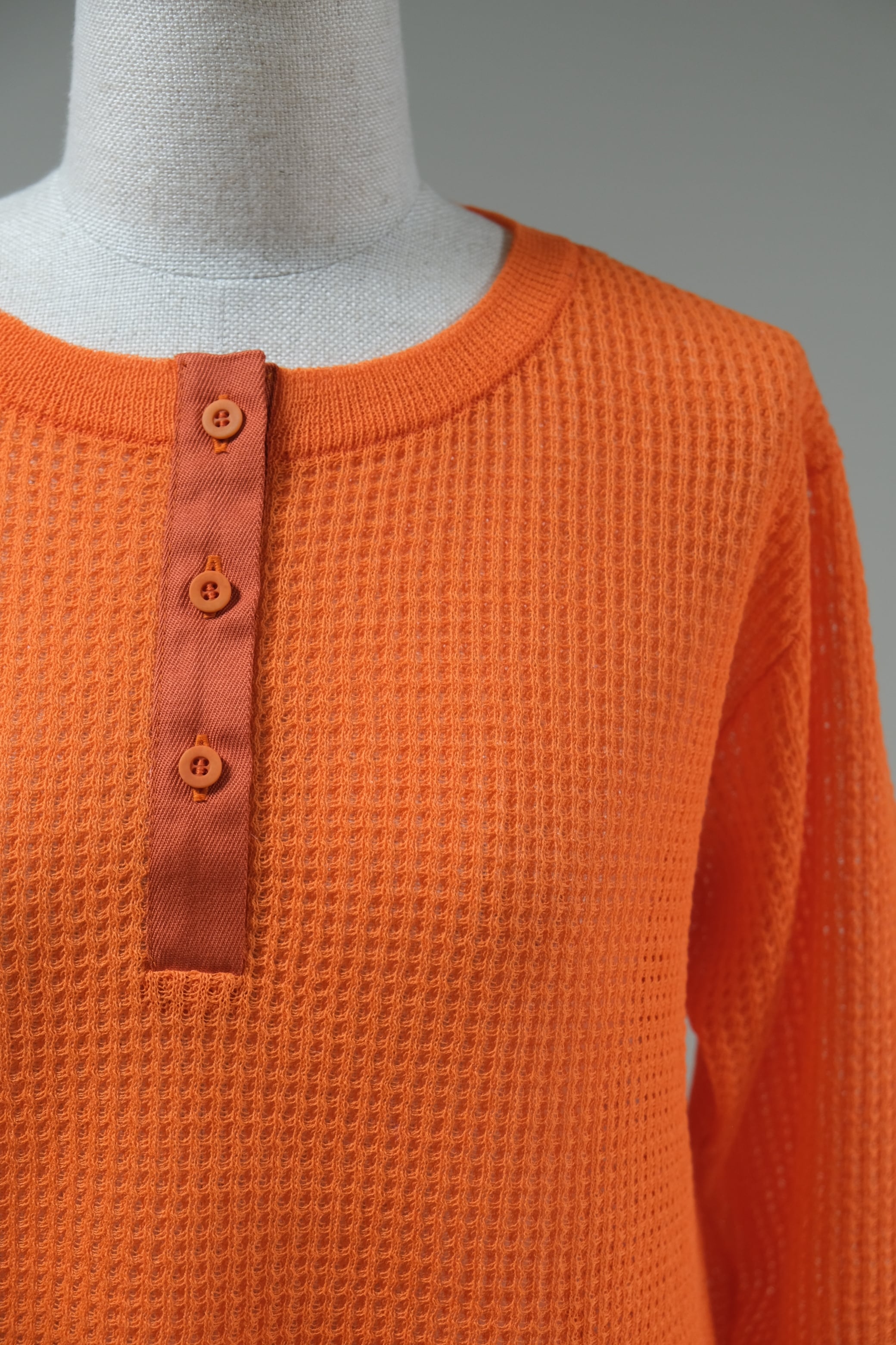 kota gushiken】Anti-Thermal Sheer Knit -Orange- | loop