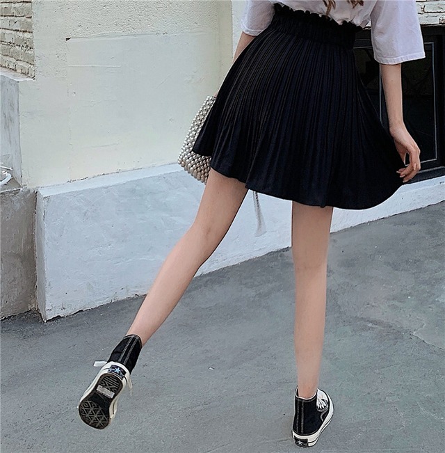 スカート レディース 春 夏 カジュアル 新作 春服 春コーデ チェック プリーツスカート ミニ丈 大人可愛い ウエストゴム シンプル きれいめカジュアル 着やせ 細見え 大人カジュアル おしゃれ 韓国 大人女子ファッション オフィス 通勤 お出かけ レジャー 普段使い 旅行