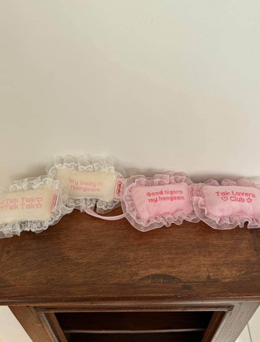 予約【tak!tak!tak!tak!】Pillow Cushion Bib (2Color)