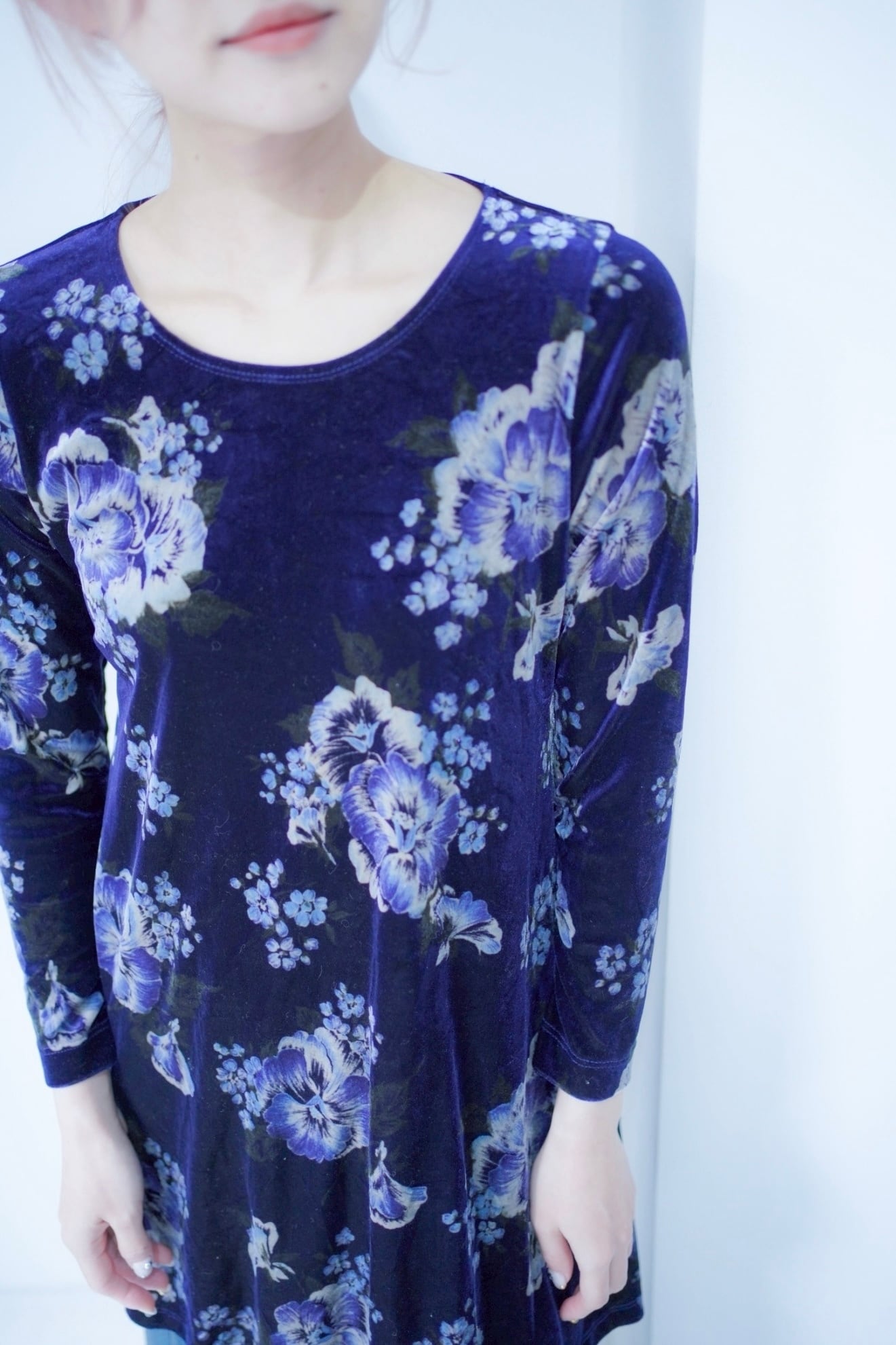 flower blue velours tops