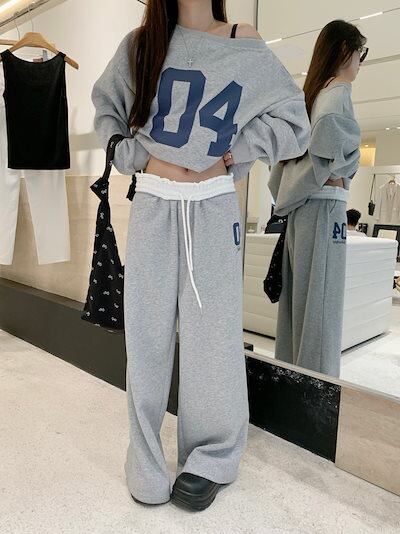 2024 秋冬 トップス 長袖 かわいいラウンドネック Tシャツ 肌見せ