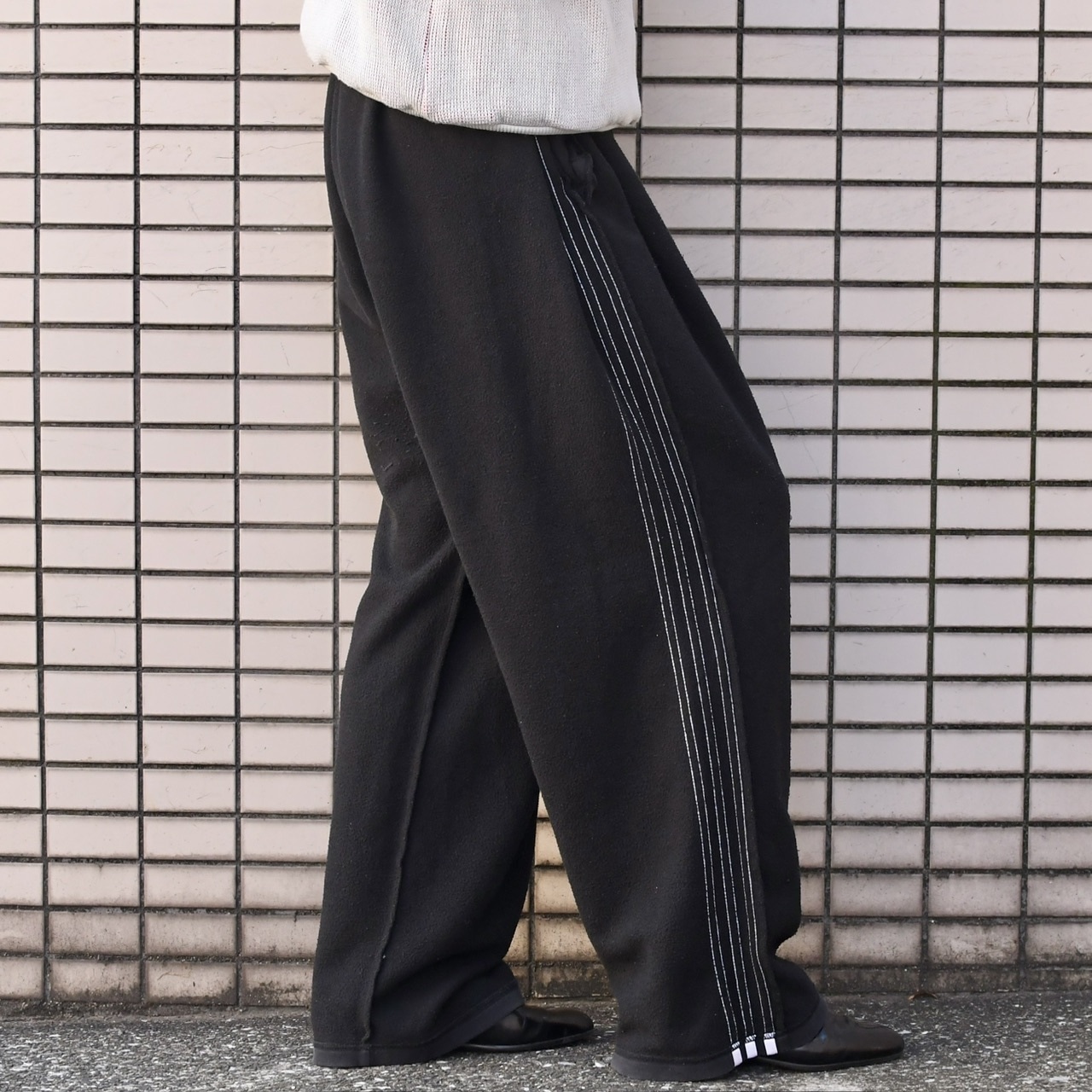 adidas side line wide fade sweat pants