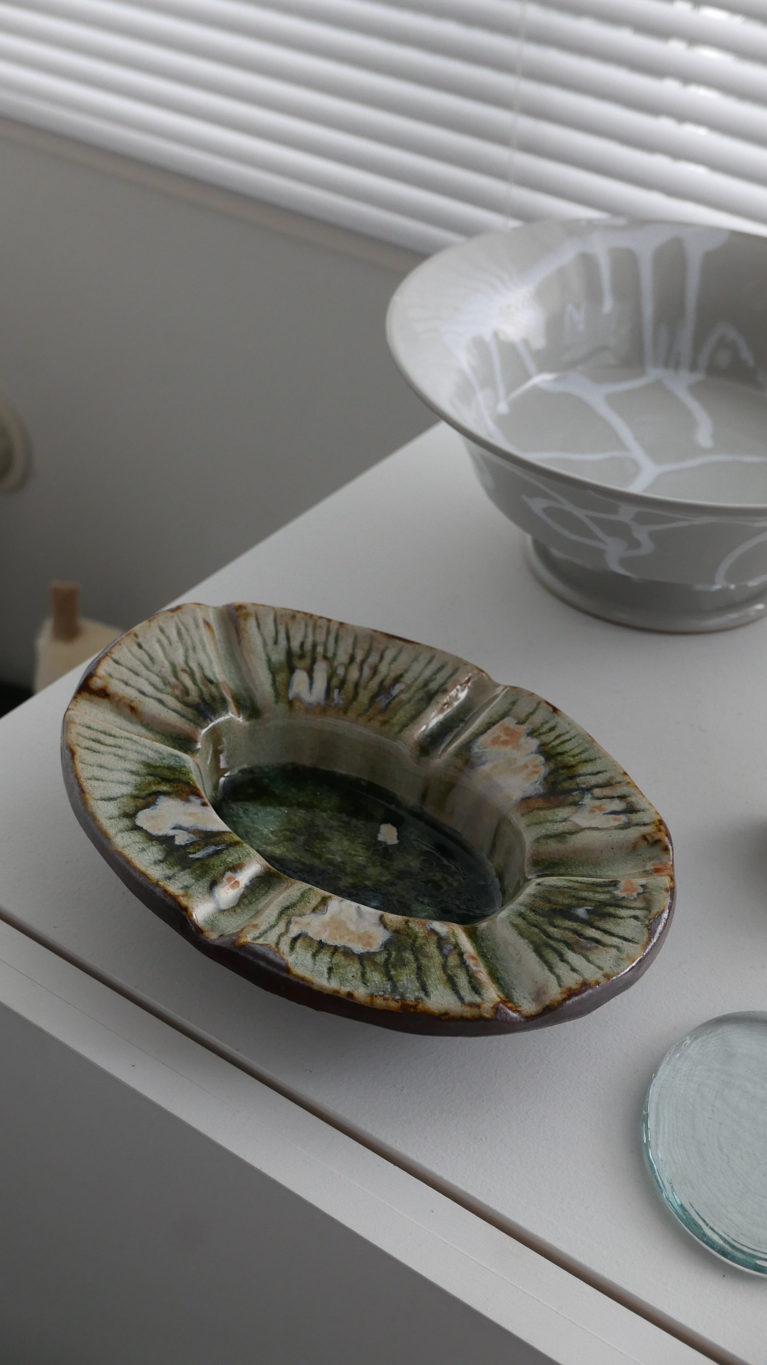 heavyweight ashtray , deepgreen/sandbeige