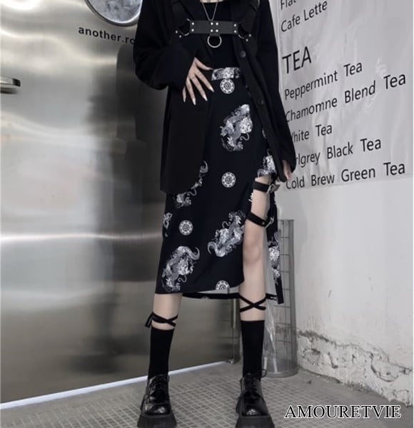 ロングスカート アシンメトリー 黒 ブラック 柄 香港 台湾 スマート スタイリッシュ カジュアル ピープス オルチャン 韓国ファッション 1624 Amouretvie 韓国系 モード系 個性的ファッションの通販サイト ロングスカート アシンメトリー 黒 ブラック 柄 香港 台湾 スマート スタイリッシュ カジュアル ピープス オルチャン 韓国ファッション 1624 Amouretvie 韓国系 モード系 個性的ファッションの通販サイト