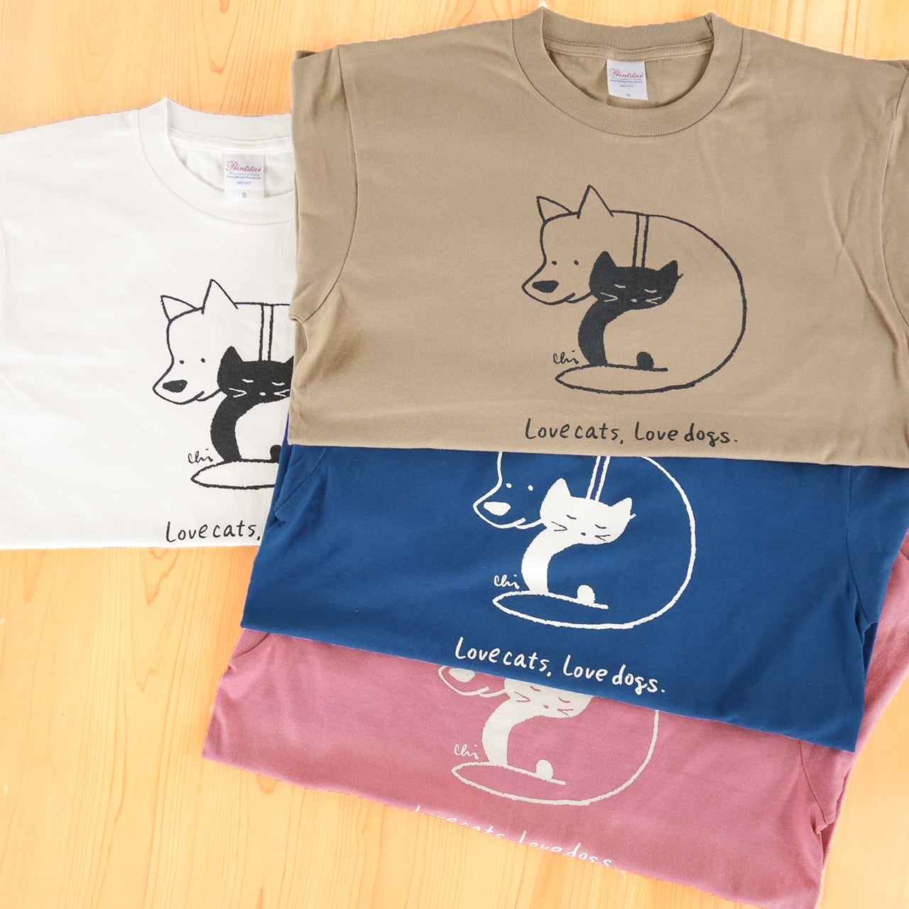 Tシャツ [ねこといぬと：たいせつ] フロスティコーラル | necoya