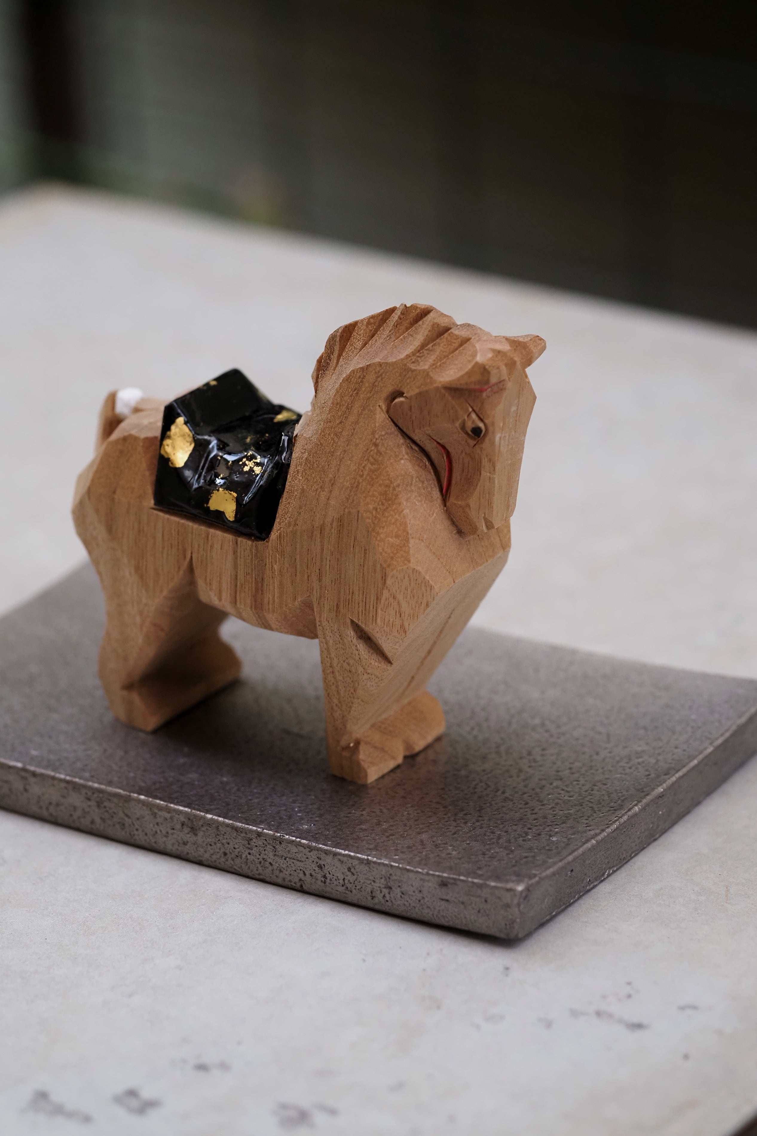 奈良一刀彫 浦弘園 干支「馬 」 中 | 陶屋なづな