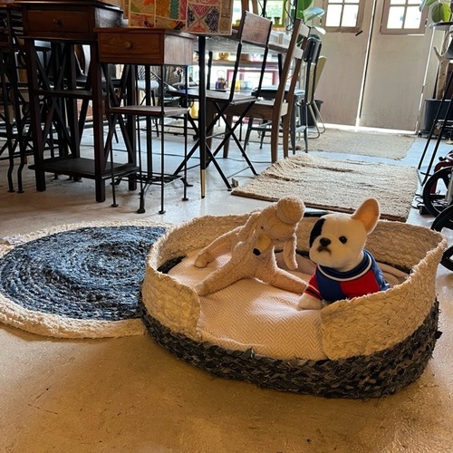TOPANGA Homefurnishing　Recycled Multicolor Pet Rug  Blue Large　リサイクルマルチカラーペットラグブルー  ラージサイズ　デニム　犬　猫　中型犬 大型犬