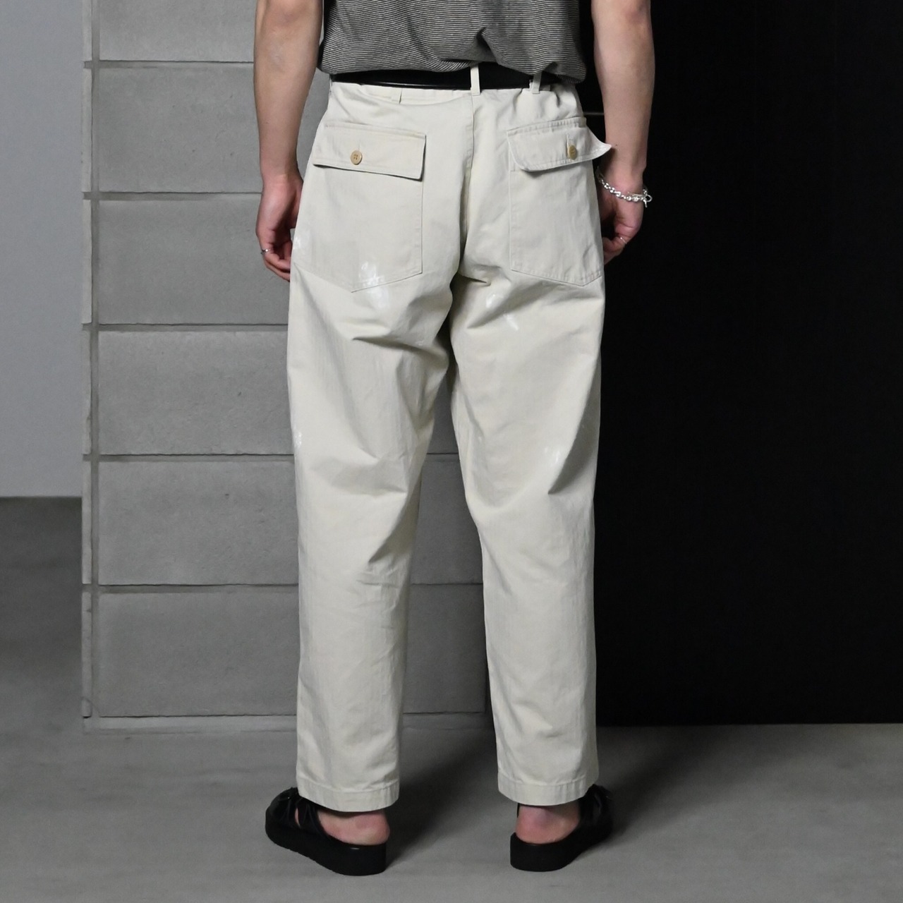 INTERIM / MILK PAINT VINTAGE WASH ORGANIC COTTON US ARMY M-47 HBT BAKER PANTS