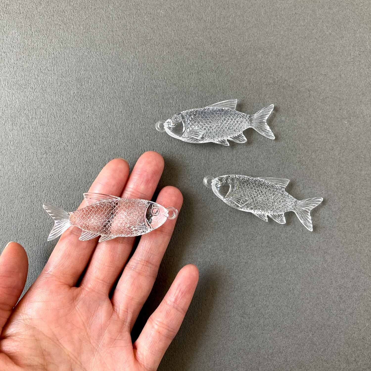 再入荷〉クリア魚の立体チャーム | Dua-アクセサリーパーツショップ