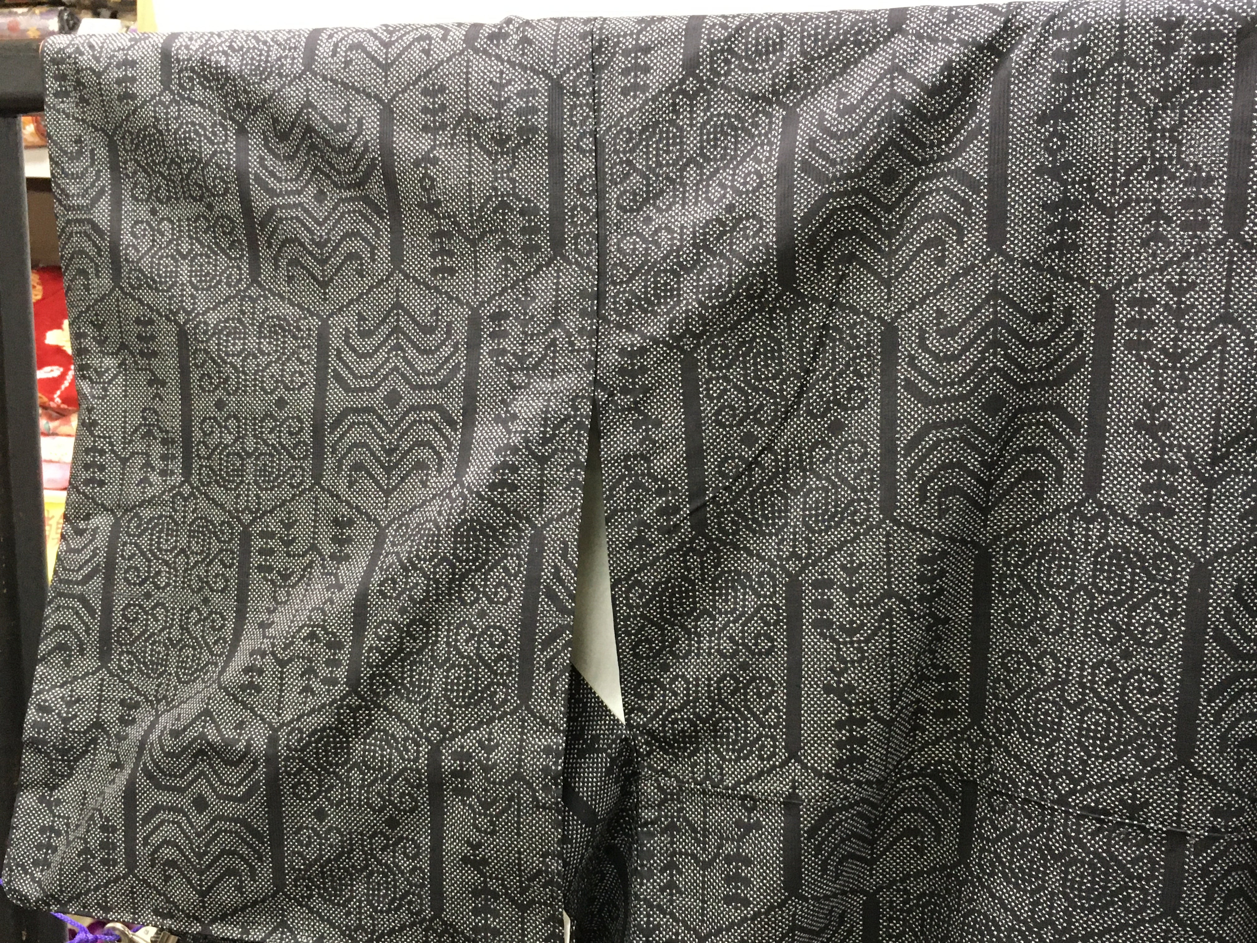 大島紬袷（黒地｜亀甲に花）