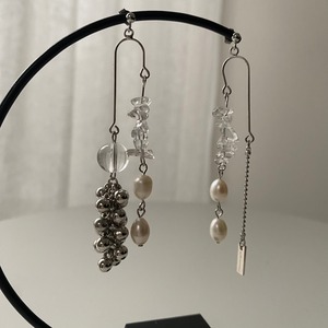 crystallized quartz × freshwaterpearl silver pierce / earring（152