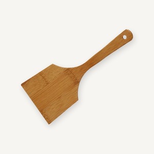【クリックポストなら税込1,650円以上お買上げで送料無料です。受注後送料変更メールを送信します。 】竹製「お好み焼き用ヘラ」 40-214 国産 九州 竹 日本製 新生活