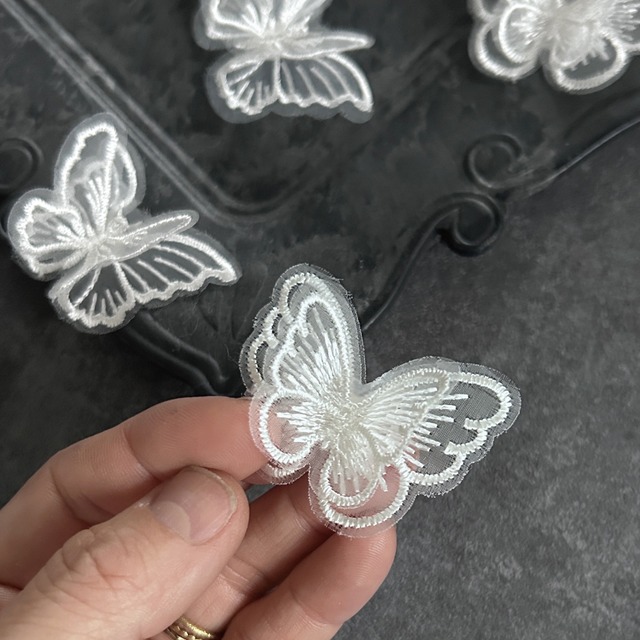 立体レースの蝶シール５枚セット