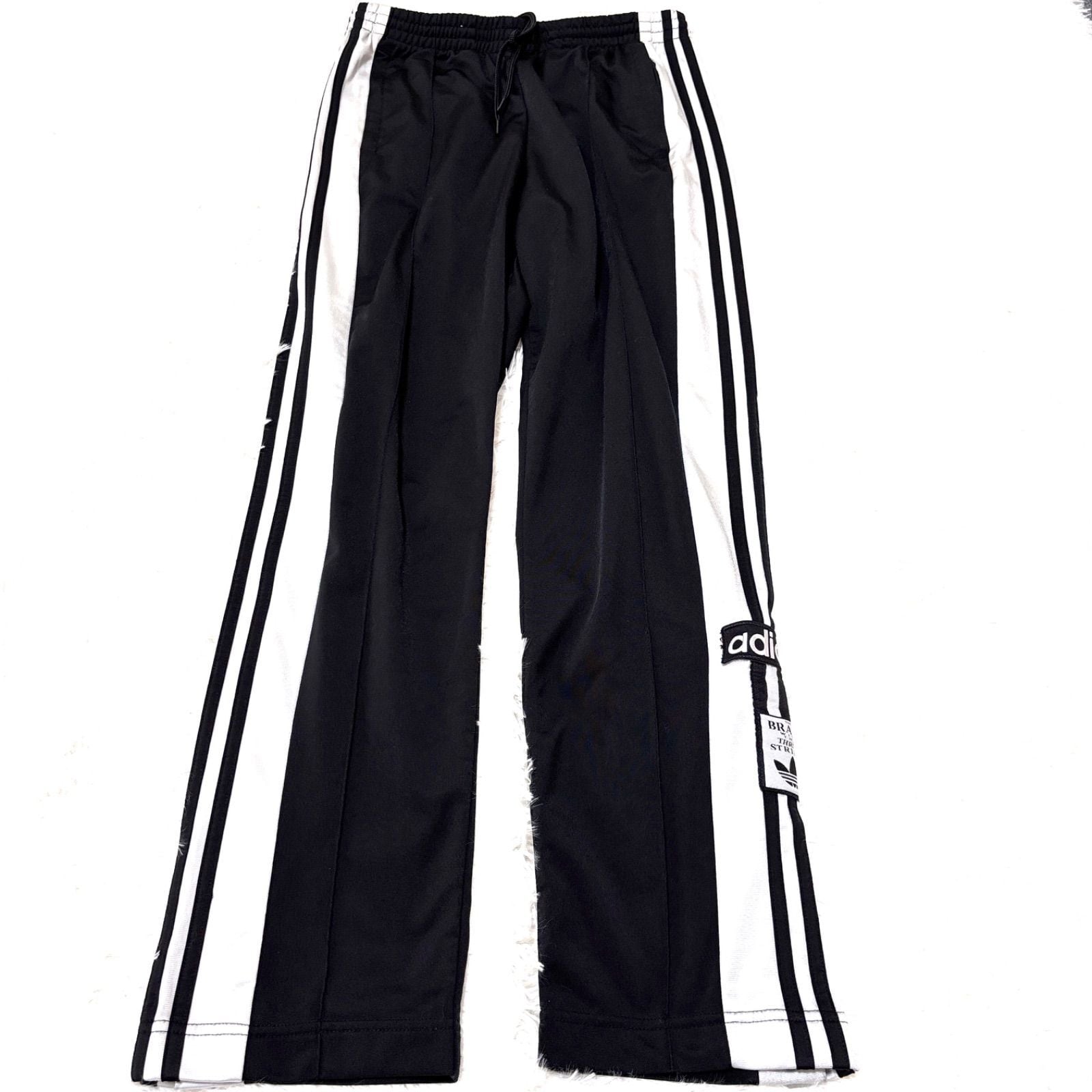 ブラックピンク着用 BLACKPINK着用 adibreak アディブレイク adidas